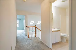 323 Surrey Pl, Macungie Boro, PA 18062 - Photo 13