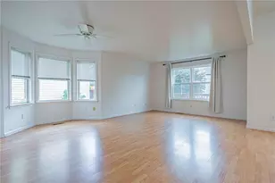 323 Surrey Pl, Macungie Boro, PA 18062 - Photo 9