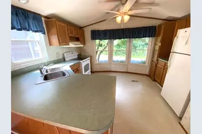 360 Delaware Drive #16, Easton, PA 18042 - Photo 5