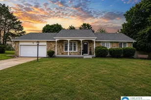 576 Horseshoe Dr, Easton, PA 18040 - Photo 1