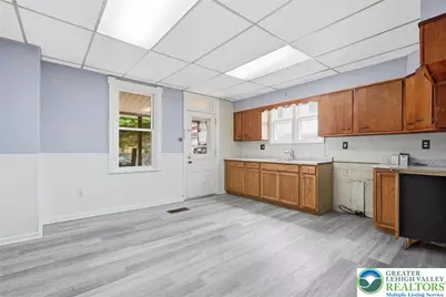 223 W High Street, Nesquehoning, PA 18240 - Photo 5