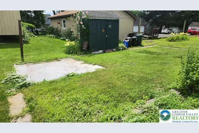 28 E Walnut Street, Nazareth Boro, PA 18064 - Photo 15