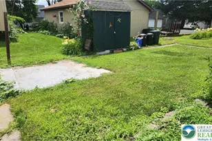 28 E Walnut St, Nazareth Boro, PA 18064 - Photo 15