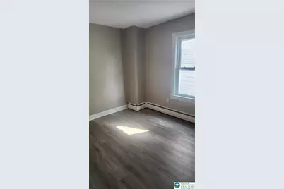 28 E Walnut Street, Nazareth Boro, PA 18064 - Photo 9