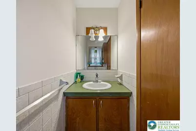 310 Albert Road, Stroud Twp, PA 18360 - Photo 17