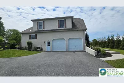 302 Chris Drive, Windsor Twp, PA 19534 - Photo 3