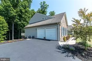 1876 Sycamore Dr, Milford Twp, PA 18951 - Photo 27