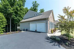 1876 Sycamore Dr, Milford Twp, PA 18951 - Photo 7