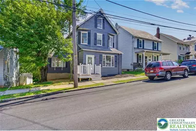 114 E High Street, Nazareth Boro, PA 18064 - Photo 3