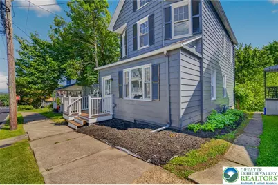 114 E High Street, Nazareth Boro, PA 18064 - Photo 7