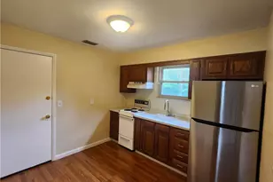 1916 Molinaro Dr, Allentown City, PA 18104 - Photo 17