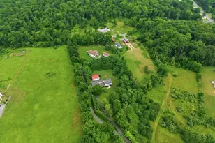 228 W Moorestown Rd, Bushkill Twp, PA 18091 - Photo 81