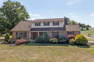 4124 Lawton Ct, Lowhill Township, PA 18078 - Photo 3