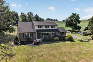 4124 Lawton Ct, Lowhill Township, PA 18078 - Photo 7