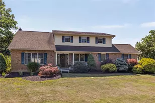4124 Lawton Ct, Lowhill Township, PA 18078 - Photo 5