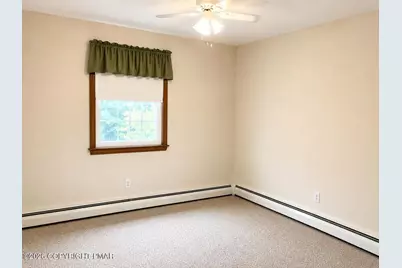 35 W Diaz Avenue, Nesquehoning, PA 18240 - Photo 11