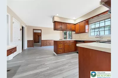 1929 Earls Court, Salisbury Township, PA 18103 - Photo 13
