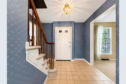 1929 Earls Court, Salisbury Township, PA 18103 - Photo 5