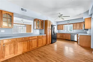 1024 Washington St, Whitehall Township, PA 18052 - Photo 7
