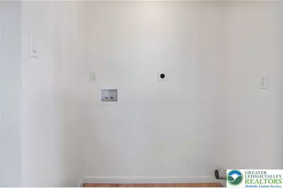 2451 Birch Street, Wilson Boro, PA 18042 - Photo 15