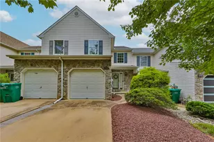 1703 Pinewind Dr, Alburtis Boro, PA 18011 - Photo 1