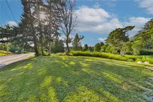 3823 Huckleberry Rd, Allentown City, PA 18104 - Photo 5