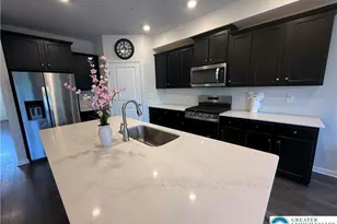 1047 Turnstone Dr, Upper Macungie Township, PA 18051 - Photo 3
