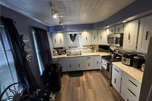 135 Railroad St, Catasauqua Boro, PA 18032 - Photo 13