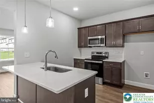 223 Lucille Way, Fleetwood Boro, PA 19522 - Photo 5