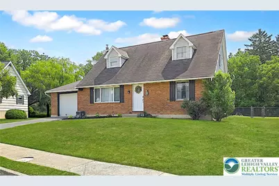 3165 Birch Circle E, Whitehall Township, PA 18052 - Photo 1