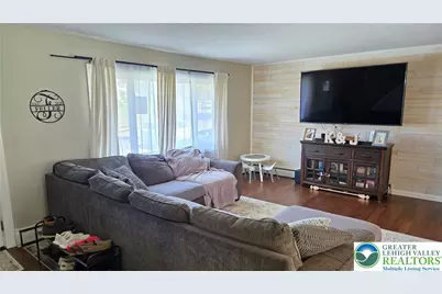 3165 Birch Circle E, Whitehall Township, PA 18052 - Photo 7
