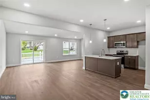 207 Lucille Way, Fleetwood Boro, PA 19522 - Photo 5
