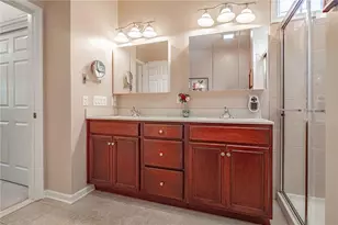 6525 Betsy Ross Cir, Bethlehem City, PA 18017 - Photo 21