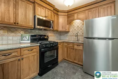 117 Whispering Acres Lane, Bushkill Twp, PA 18091 - Photo 11