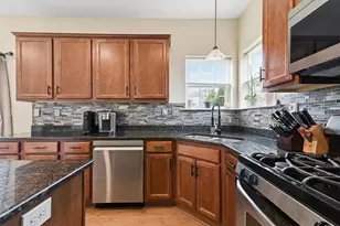 889 Graystone Cir, Allen Township, PA 18067 - Photo 23