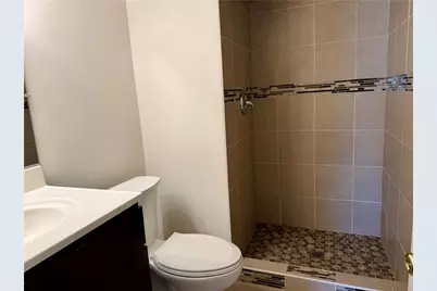2402 Woodstock Dr #A, Bethlehem, PA 18017 - Photo 13