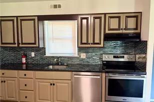 2402 Woodstock Dr, Bethlehem, PA 18017 - Photo 9