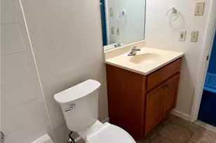 2402 Woodstock Dr, Bethlehem, PA 18017 - Photo 15