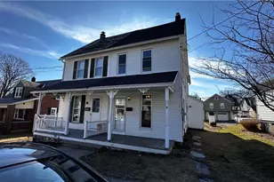 21 Davey Ave, Pen Argyl, PA 18072 - Photo 1