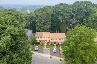 2949 Ithaca St, Allentown City, PA 18103 - Photo 3