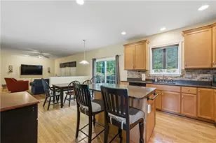 1285 N Main St, South Whitehall Township, PA 18104 - Photo 9