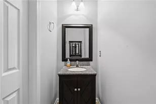 1285 N Main St, South Whitehall Township, PA 18104 - Photo 11