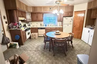 45 W Holland St, Summit Hill Boro, PA 18250 - Photo 17