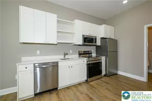 1012 2nd St, North Catasauqua Bor, PA 18032 - Photo 13