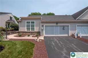 5544 Briar Ln, Whitehall Township, PA 18052 - Photo 3