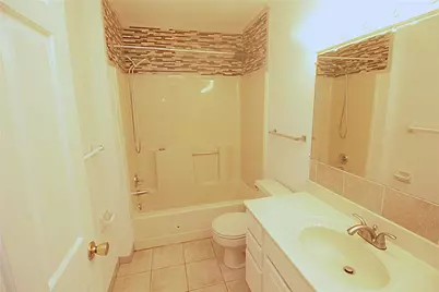 106 Founders Court, Bethlehem Township, PA 18020 - Photo 17