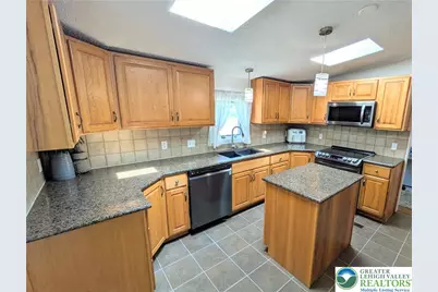 317 S Hokendauqua Drive, Moore Township, PA 18067 - Photo 7