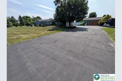 317 S Hokendauqua Drive, Moore Township, PA 18067 - Photo 45