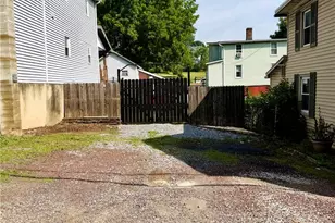 130 Bridge St, Lehighton Boro, PA 18235 - Photo 3