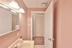 1631 Northampton St, Wilson, PA 18042 - Photo 15